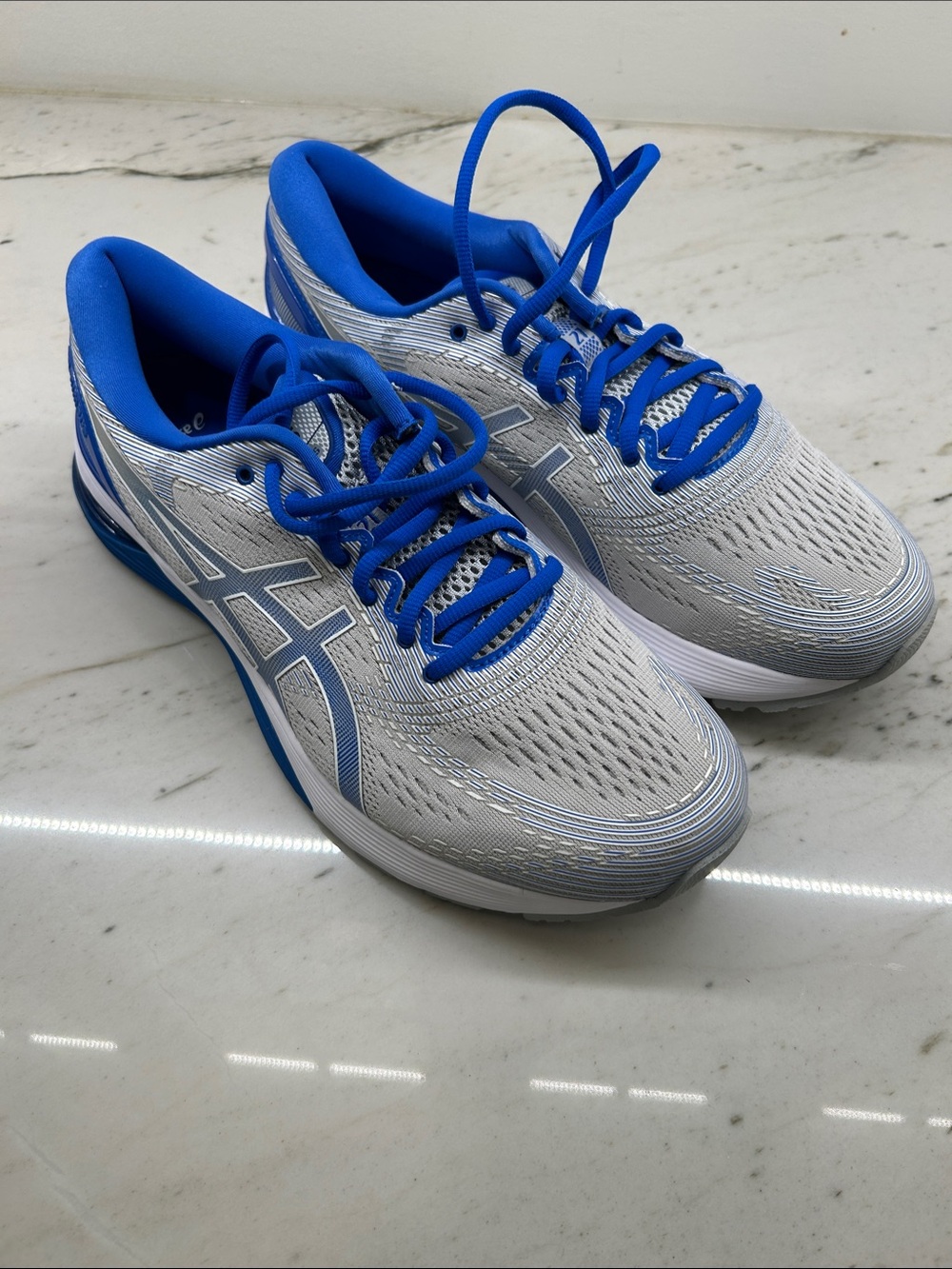 Asics Men's Athletic Running Shoes in Gray and Blue Gel-Nimbus 21 Lite Show